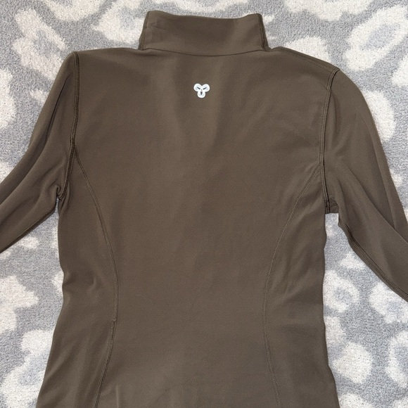 Aritzia Running Jacket Size Small - Picture 4 of 4